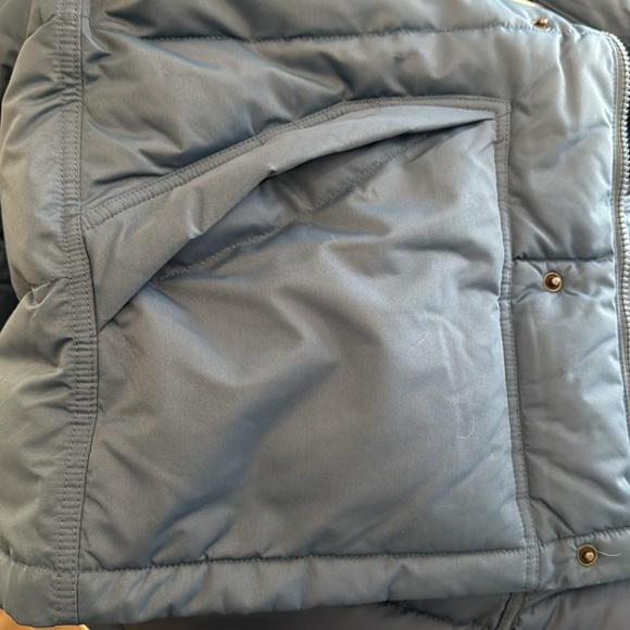 GAP Oversized Puffer Jacket NWT - Picture 9 of 9